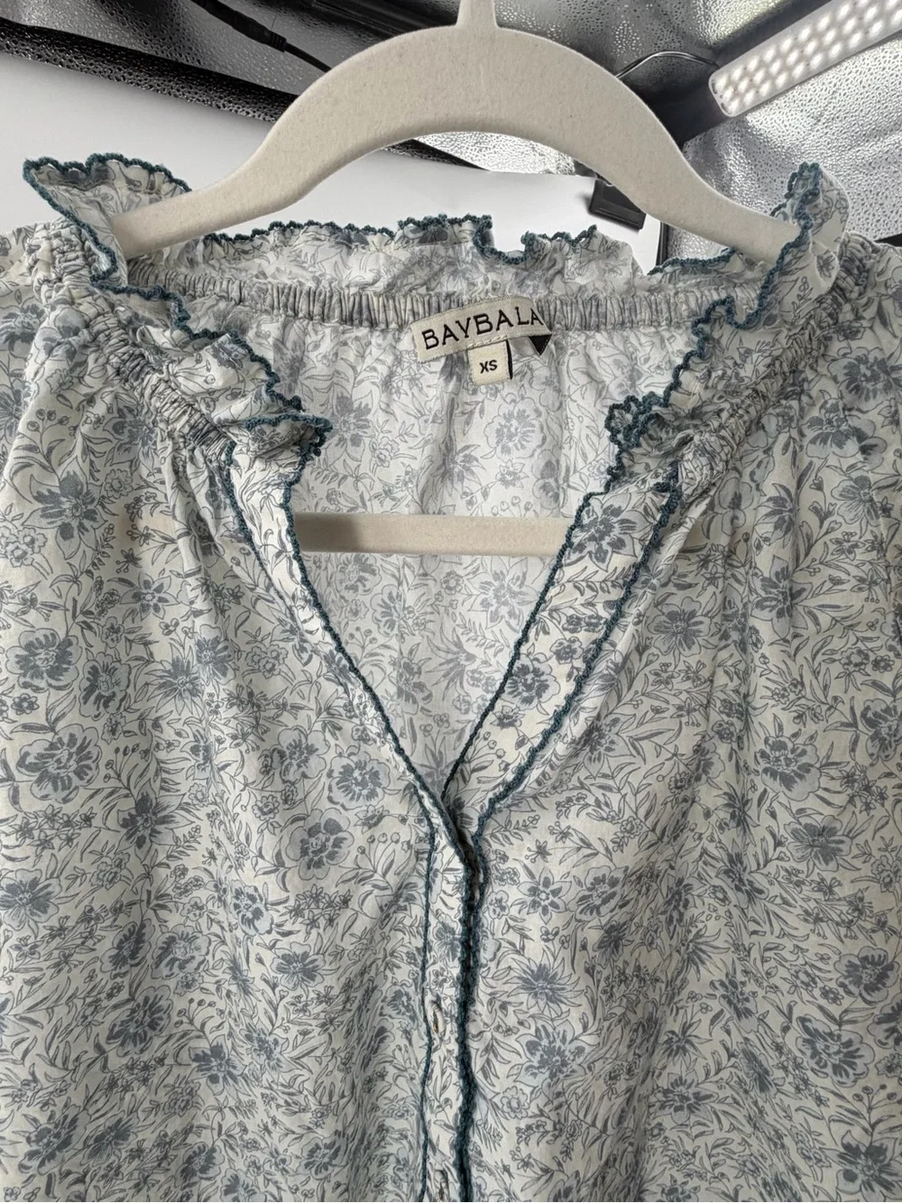 Baybala long features pattern